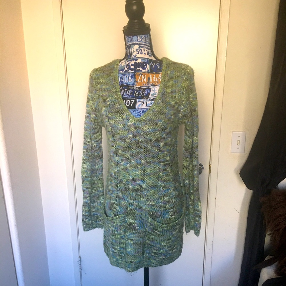 🚨 5/$20 Beautiful multi-colored sweater dress